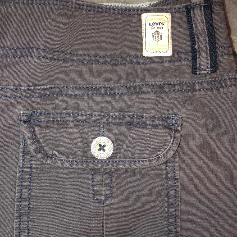 Levi cargo style crop pants - Picture 2 of 8